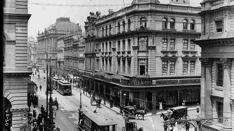 Electric trams, George Street, David Jones corner from The Powerhouse Museum Collection, tags: di con - CC BY-SA